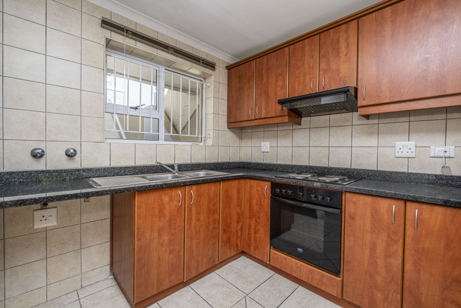 2 Bedroom Property for Sale in Okennedyville Western Cape